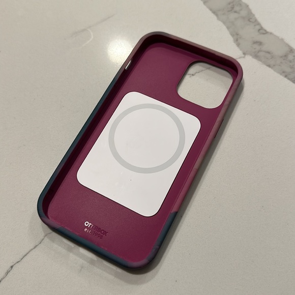 Otter box iPhone 12 Pro Max MagSafe case - Picture 2 of 2